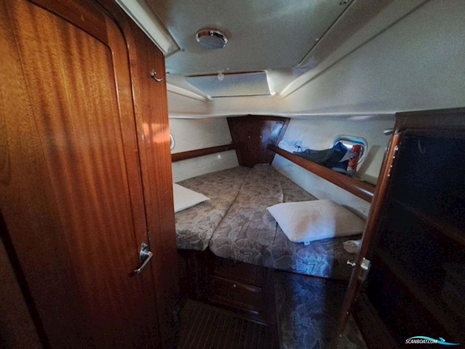 Bavaria 37