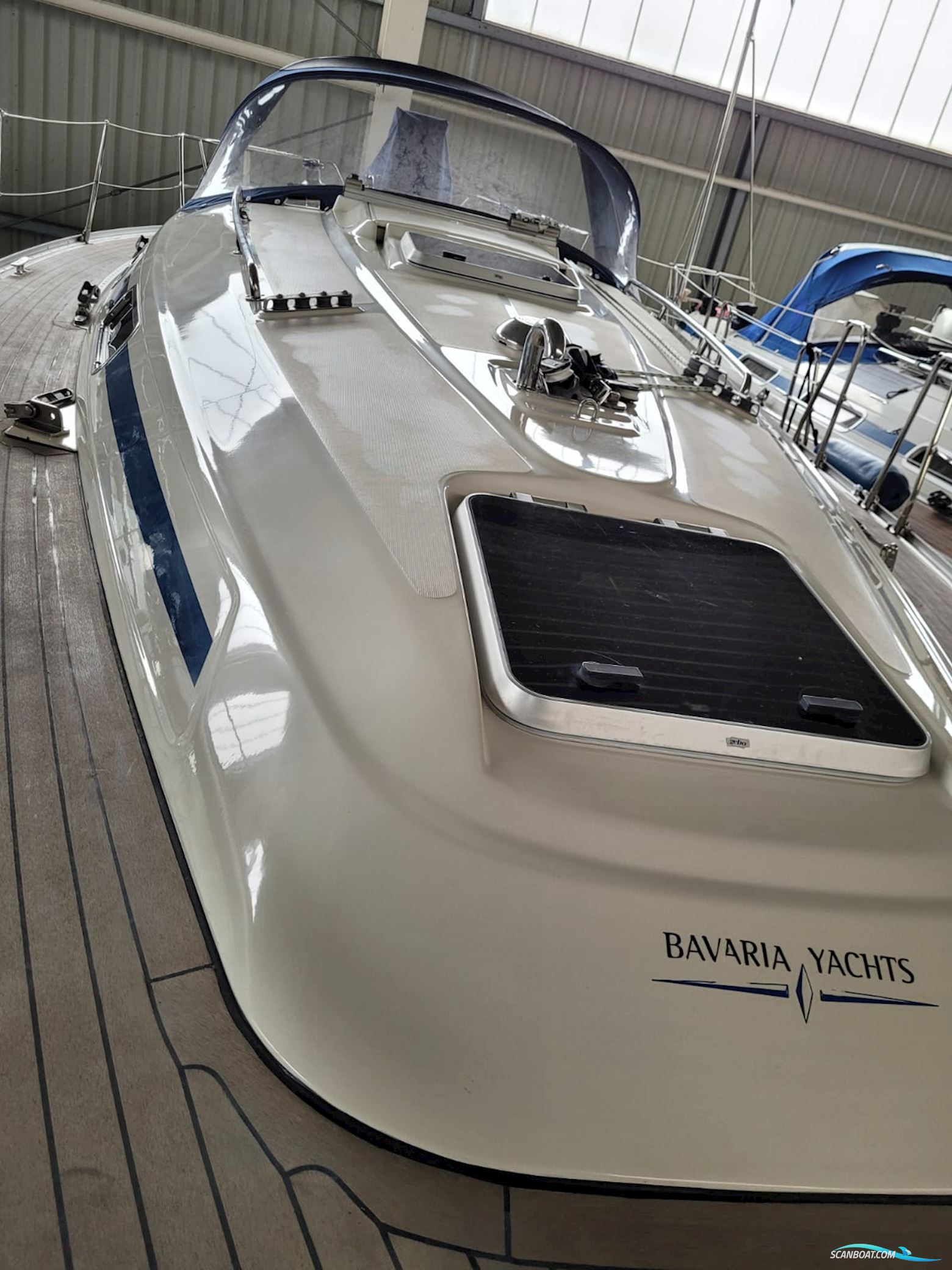 Bavaria 37