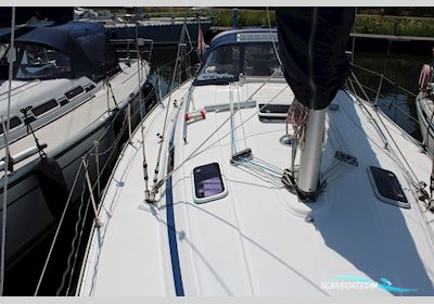 Bavaria 38 Cruiser Segelboot 2003, mit Volvo Penta MD 2030 motor, Niederlande
