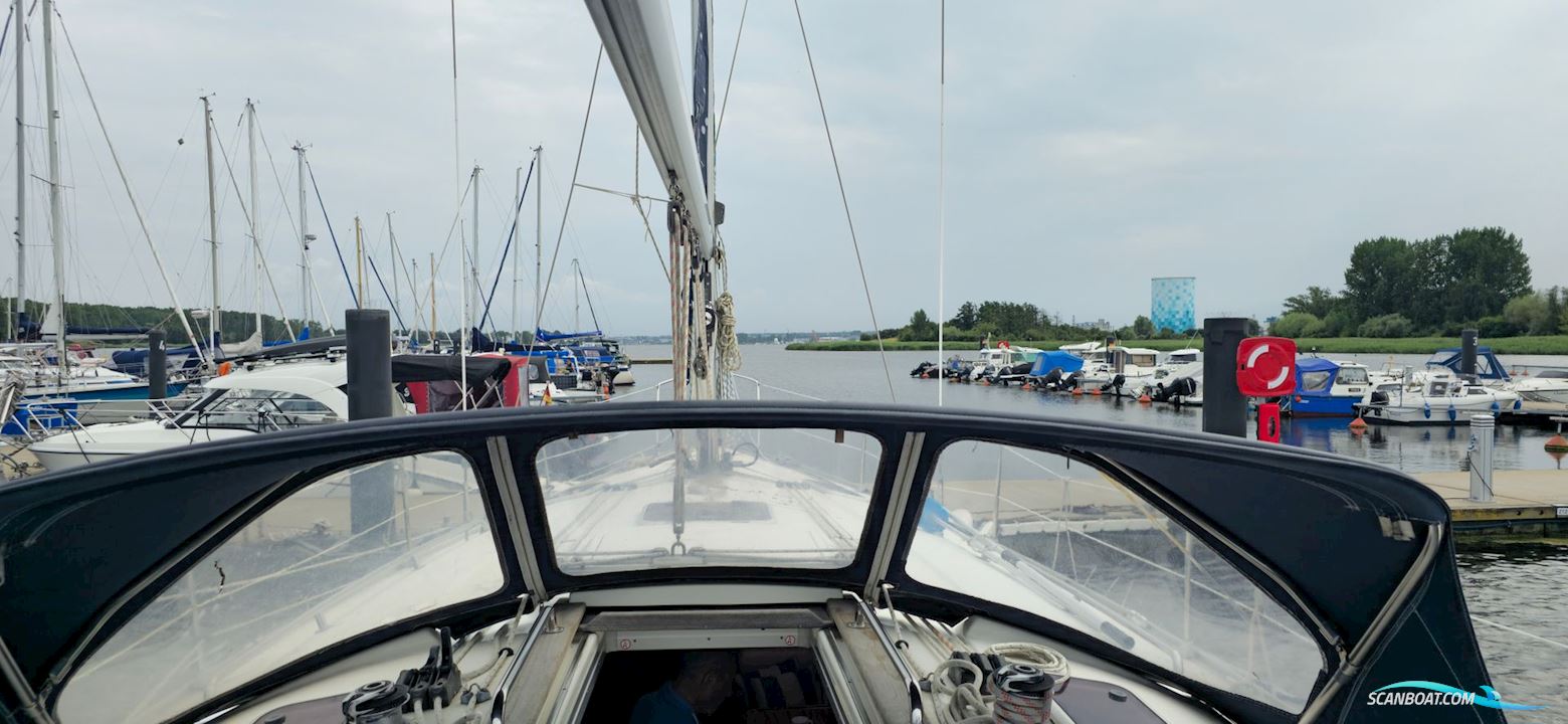 Bavaria 38 mit Liegeplatz und Winterlager, Rostock