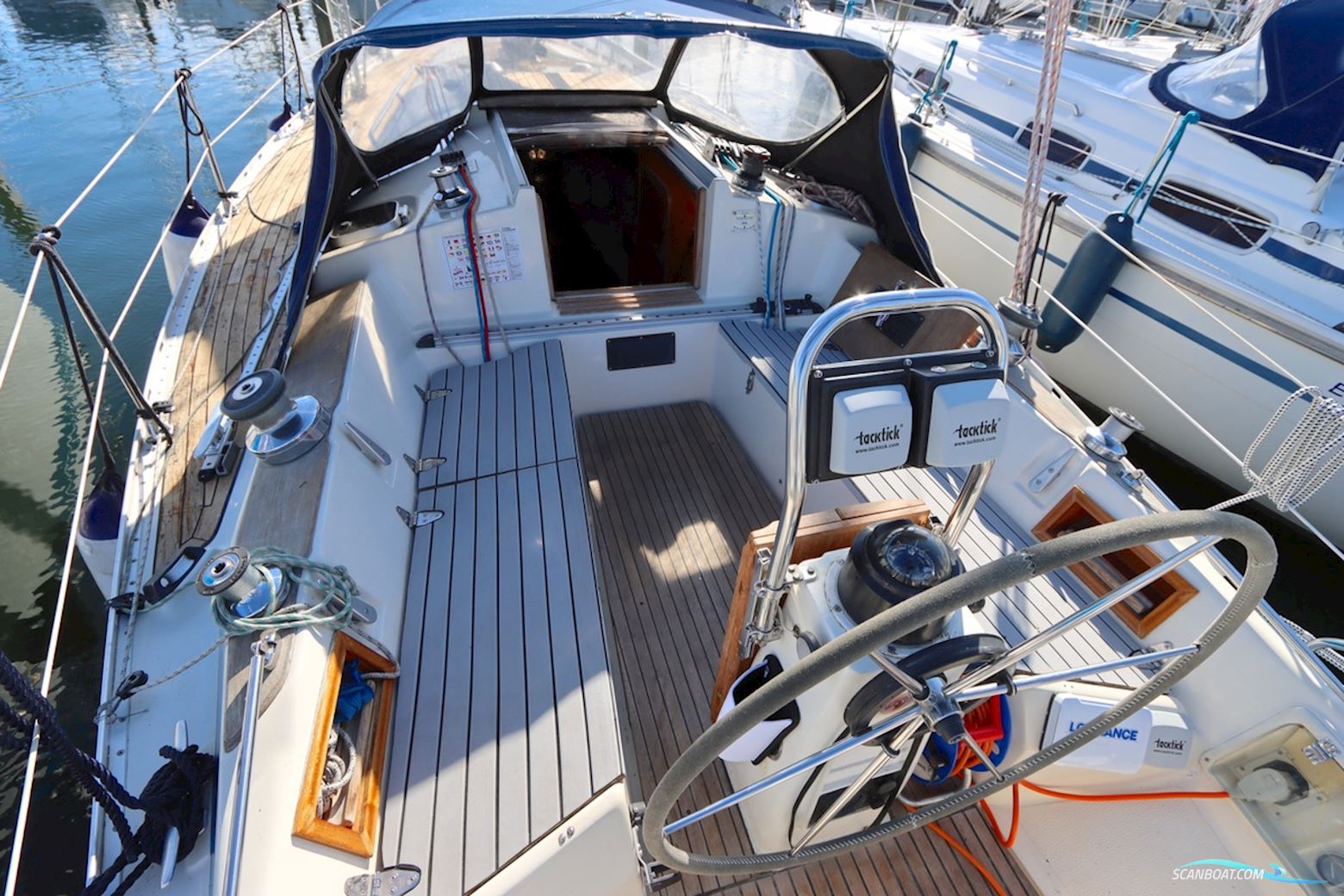 Bavaria 38