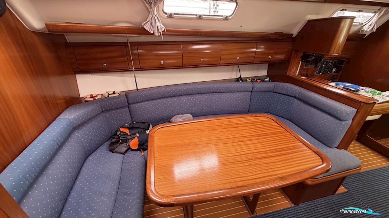 Bavaria 38