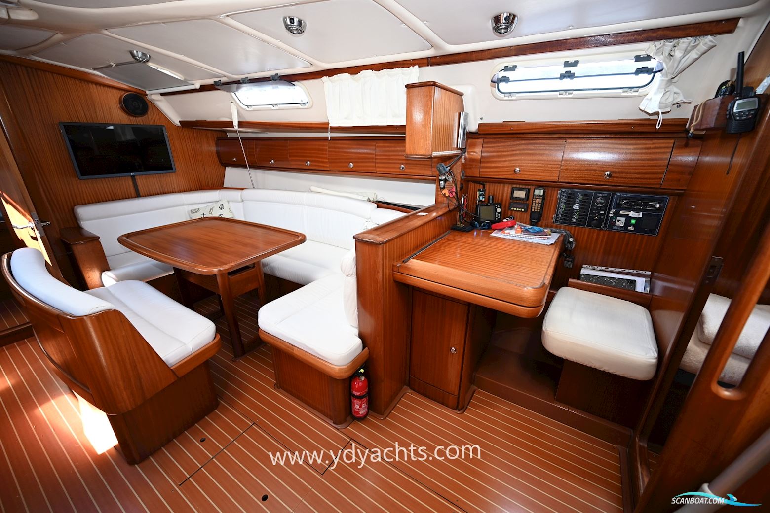 Bavaria 38