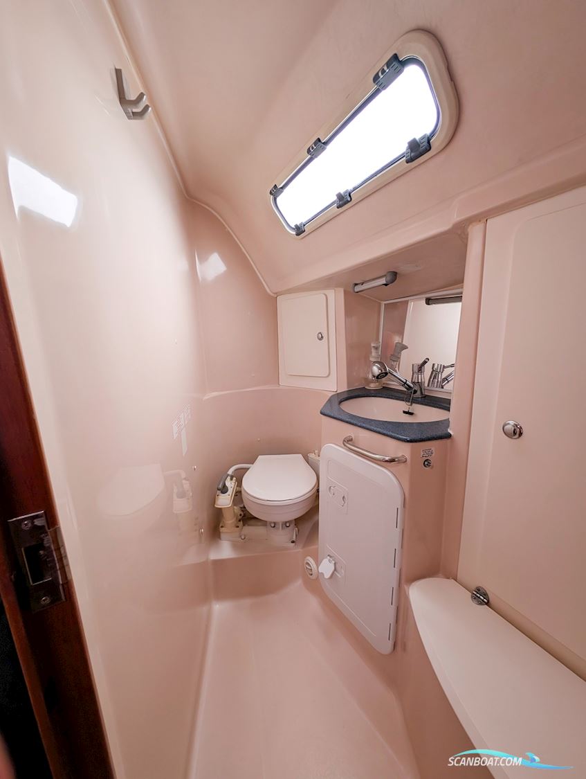 Bavaria 38