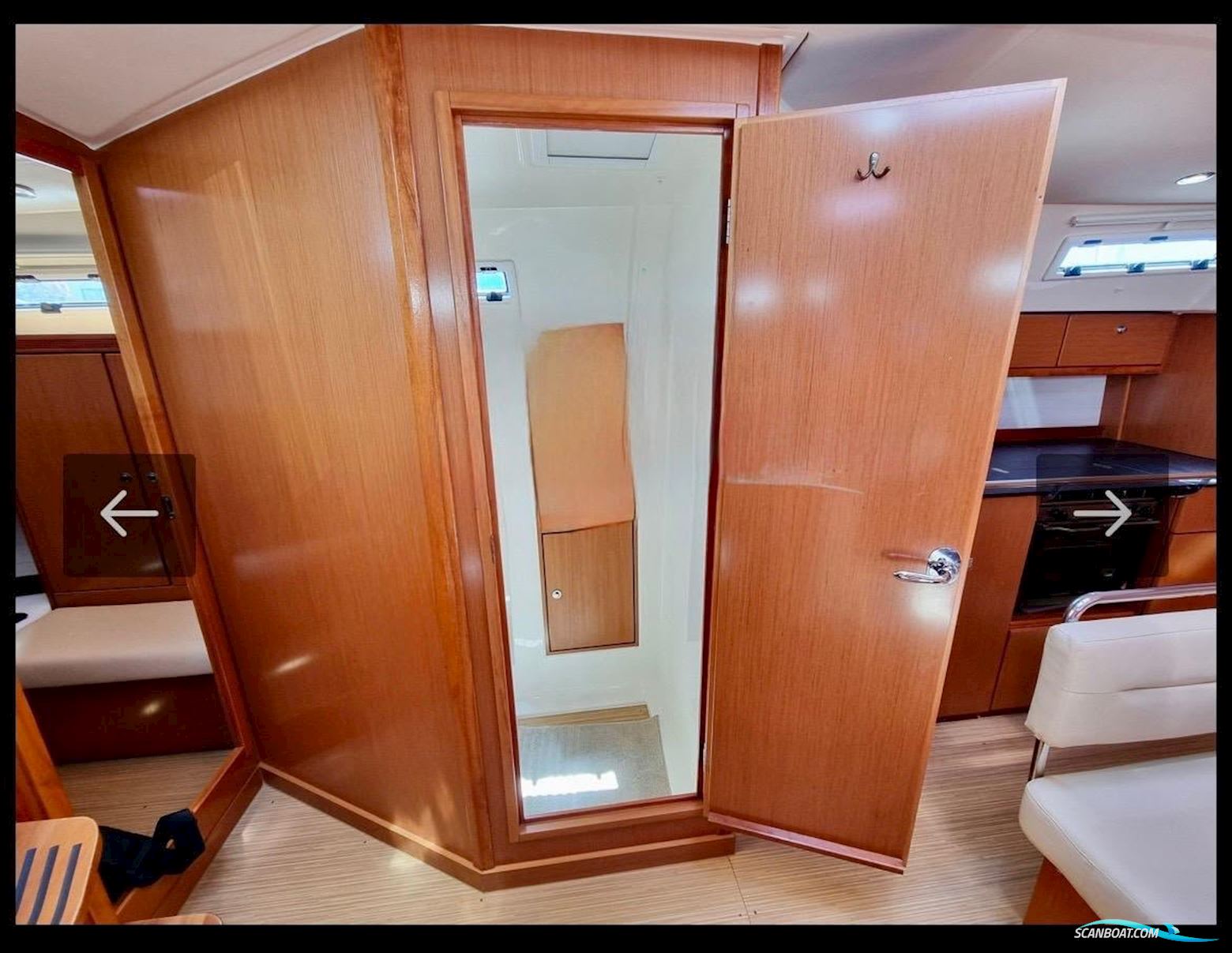 Bavaria 40 CRUISER - 2011