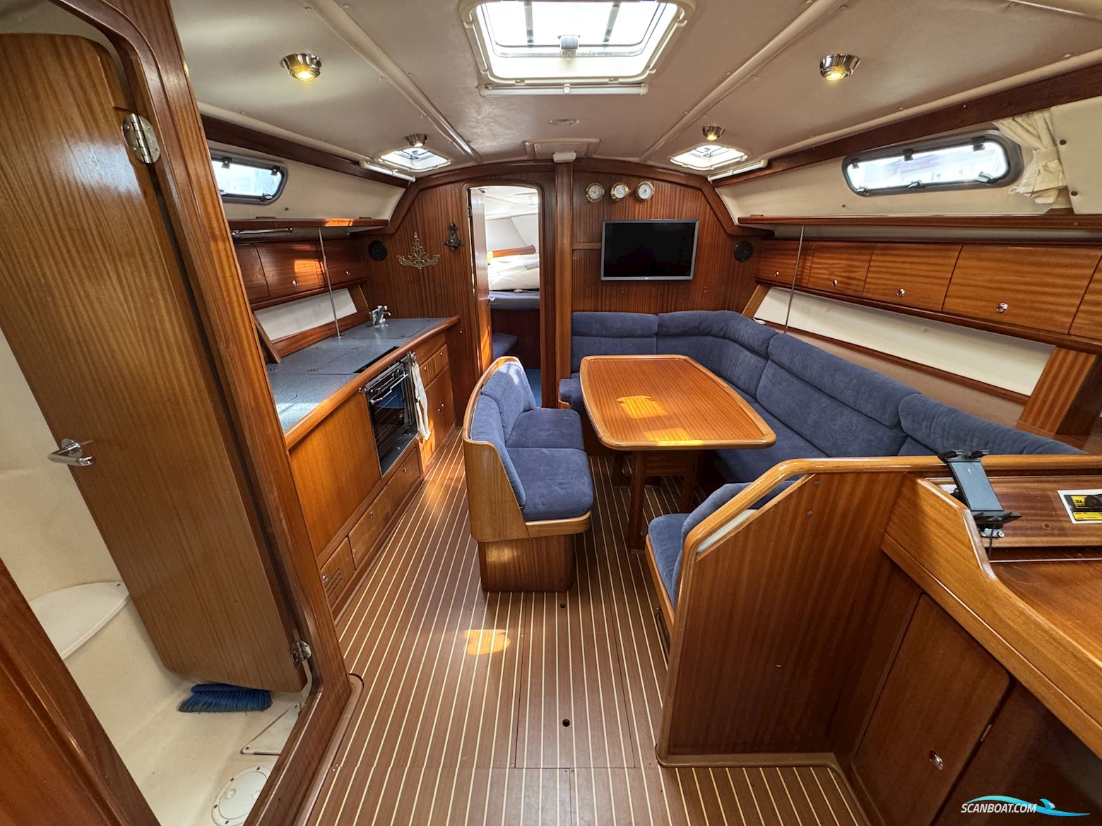 Bavaria 40