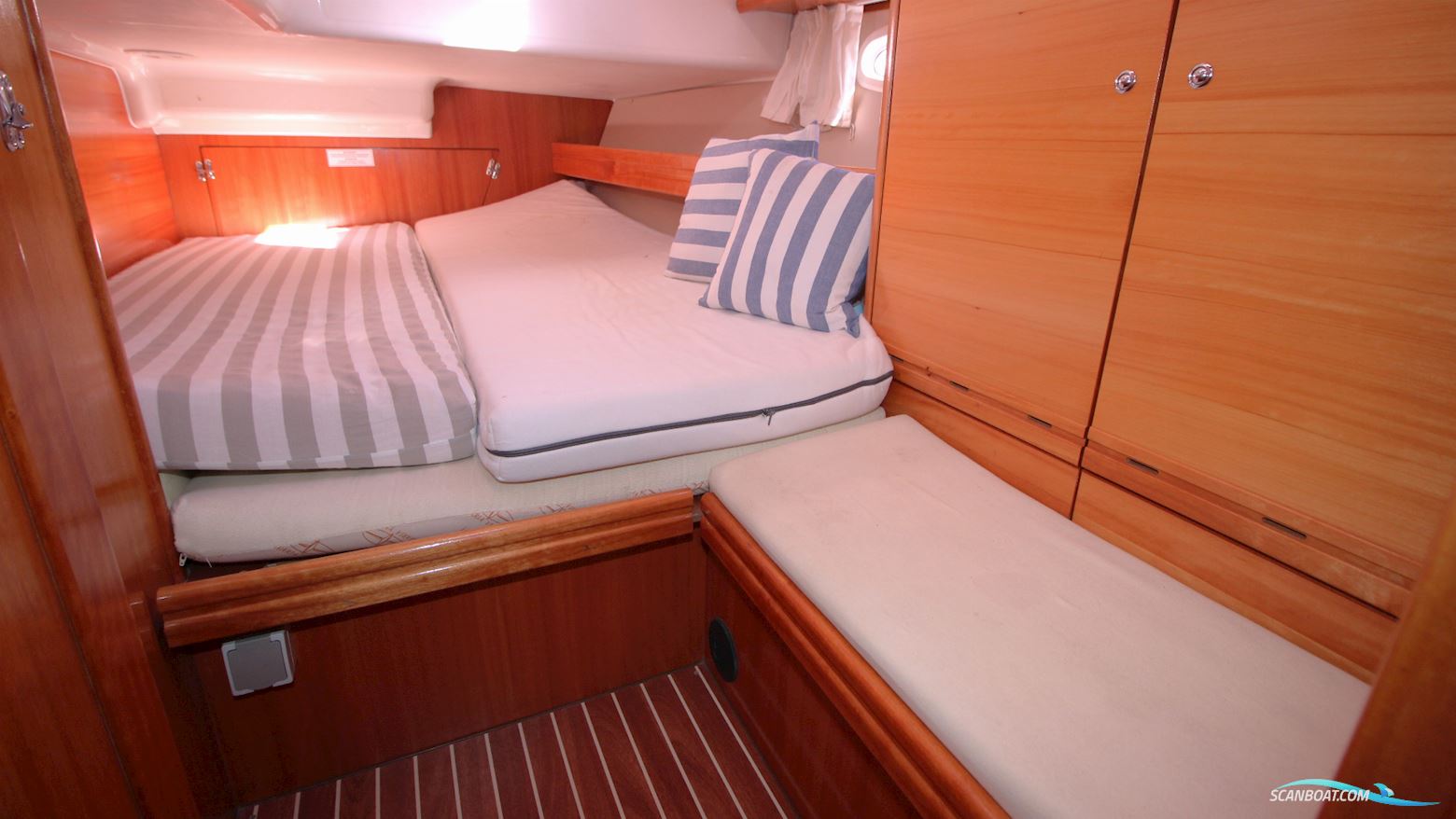 Bavaria 42 Cruiser