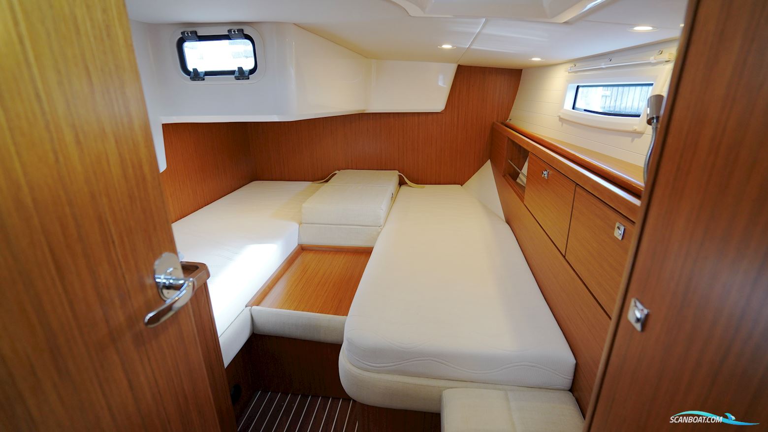 Bavaria 42 Vision