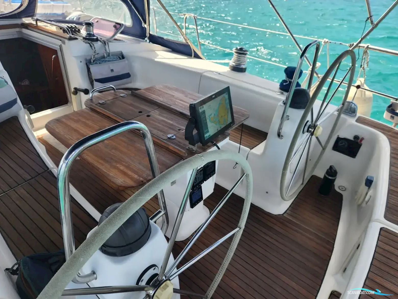 Bavaria 44