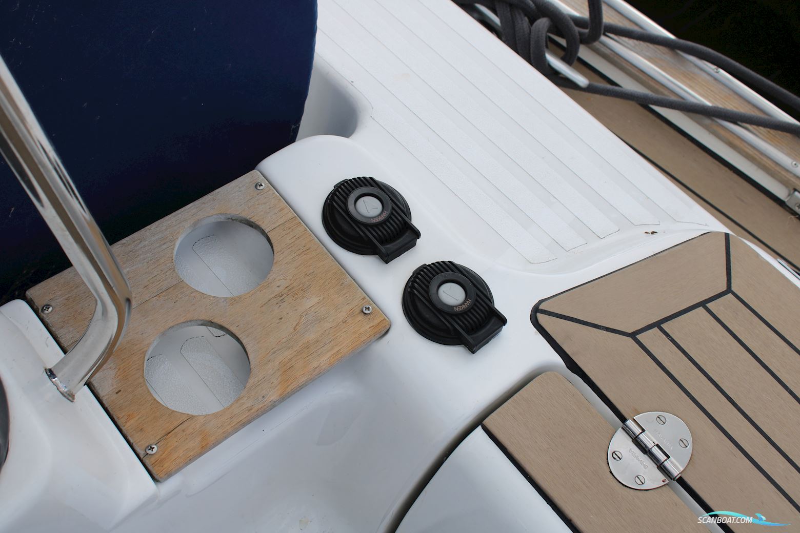Bavaria 44