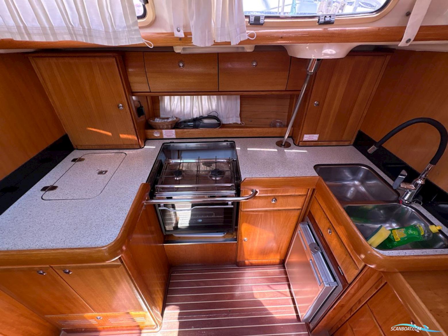 Bavaria 46