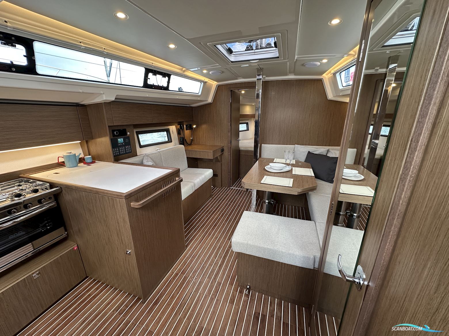 Bavaria C38