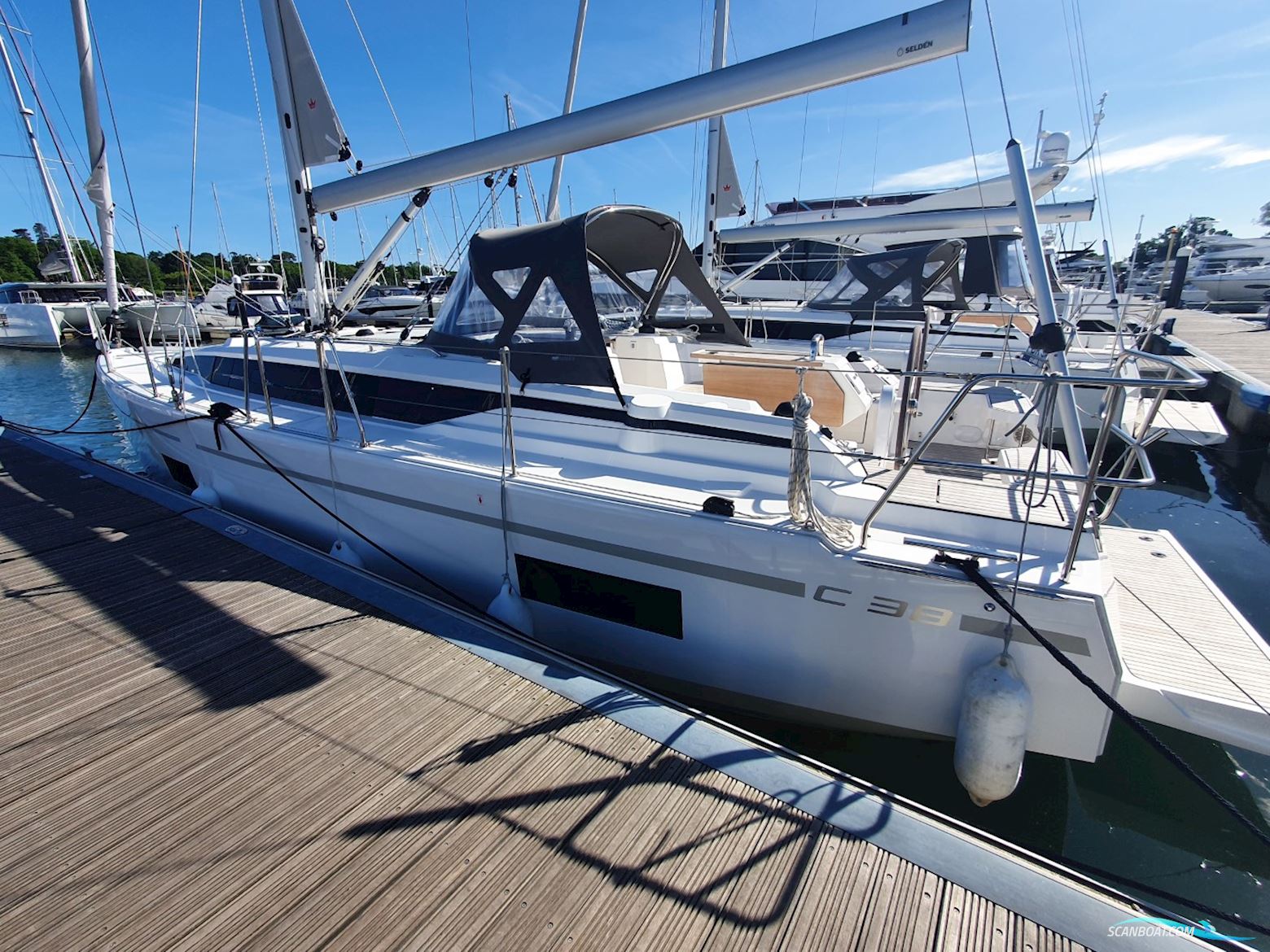 Bavaria C38