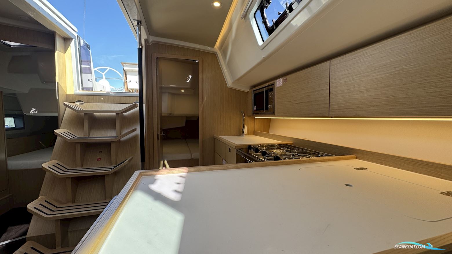 Bavaria C38