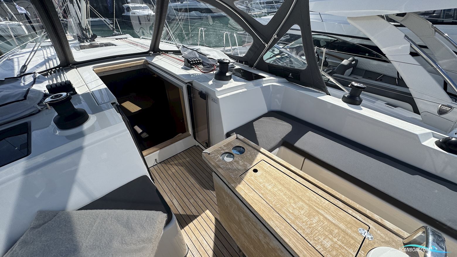 Bavaria C42