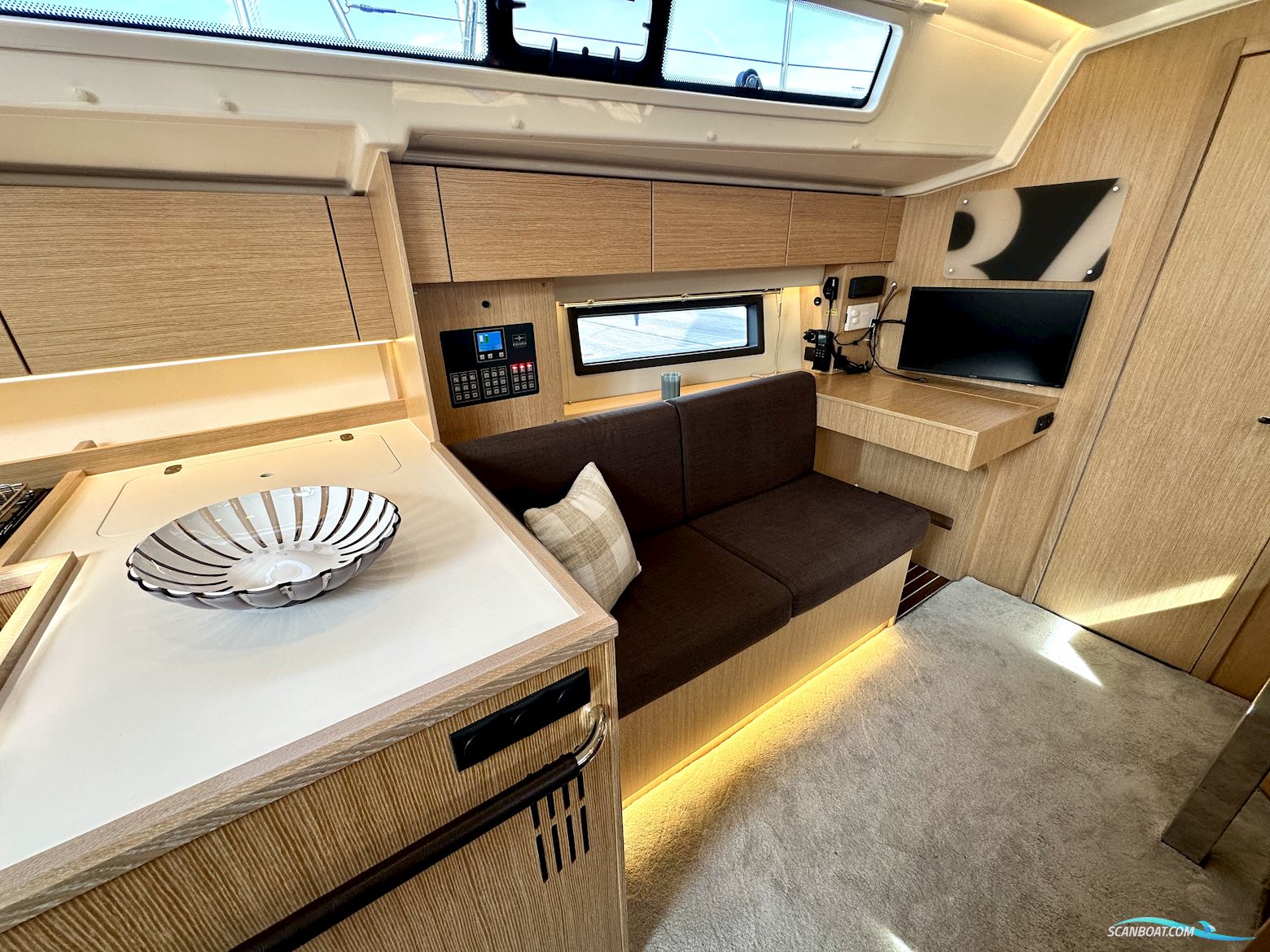Bavaria C42