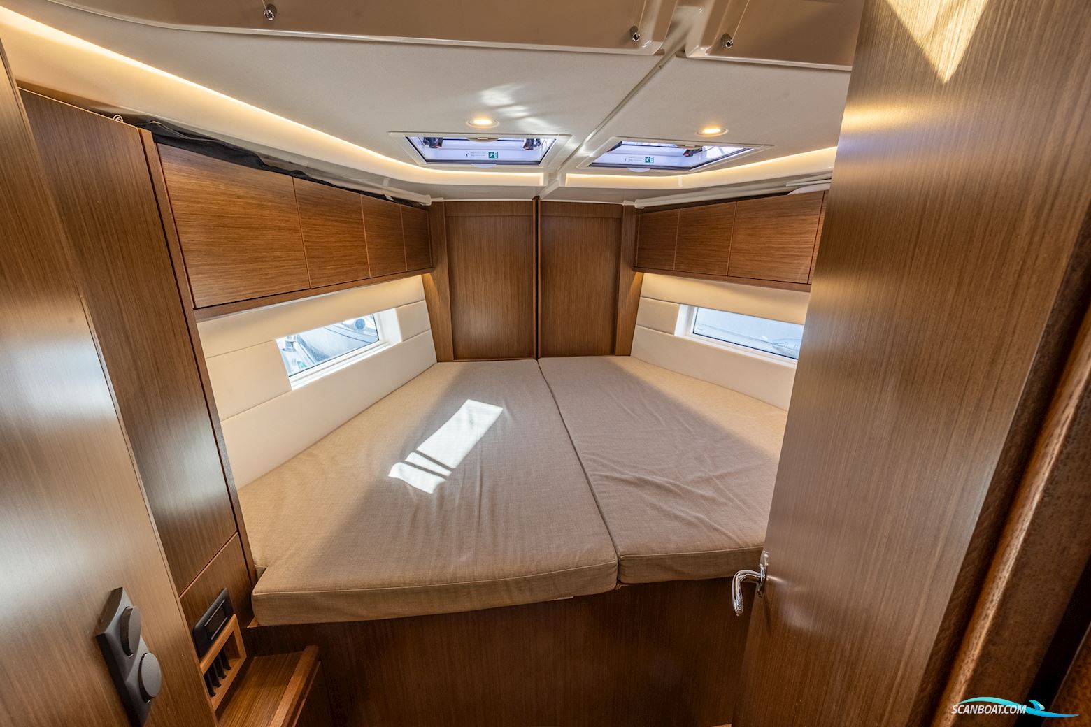 Bavaria C45 Style