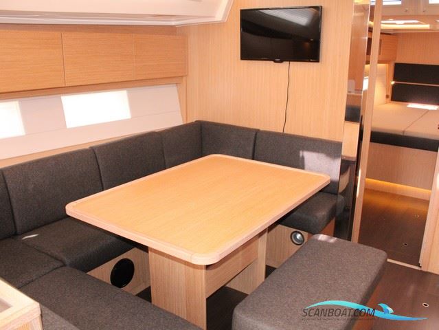 Bavaria C45 Style