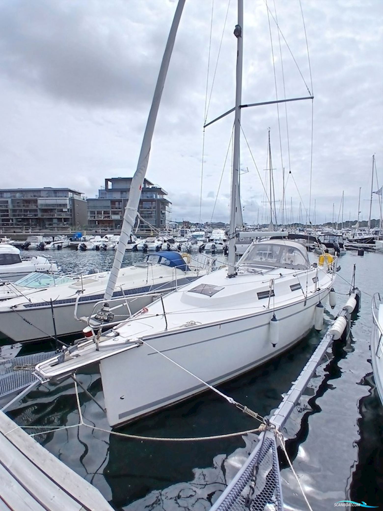 Bavaria Cruiser 32