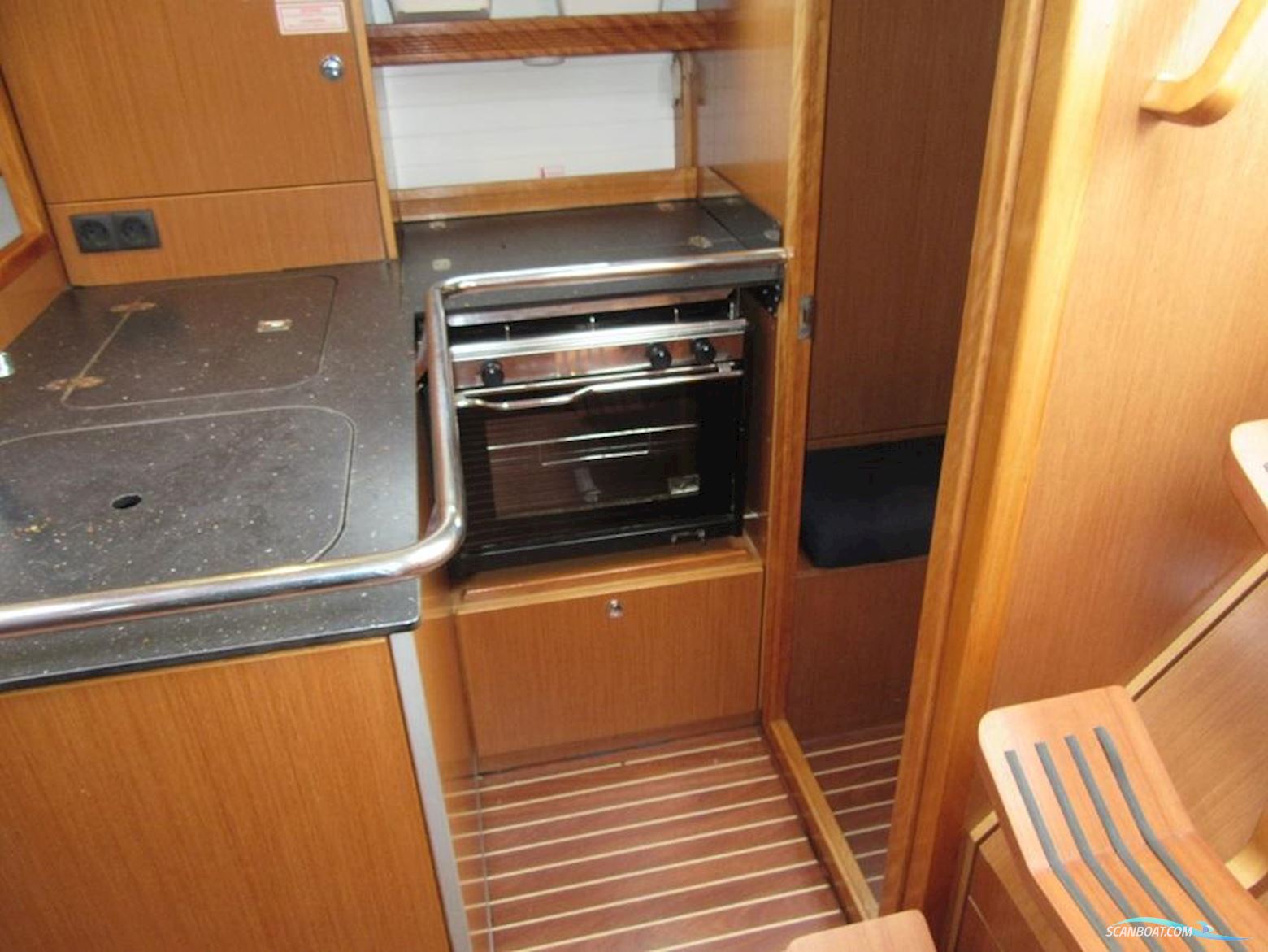 Bavaria Cruiser 32