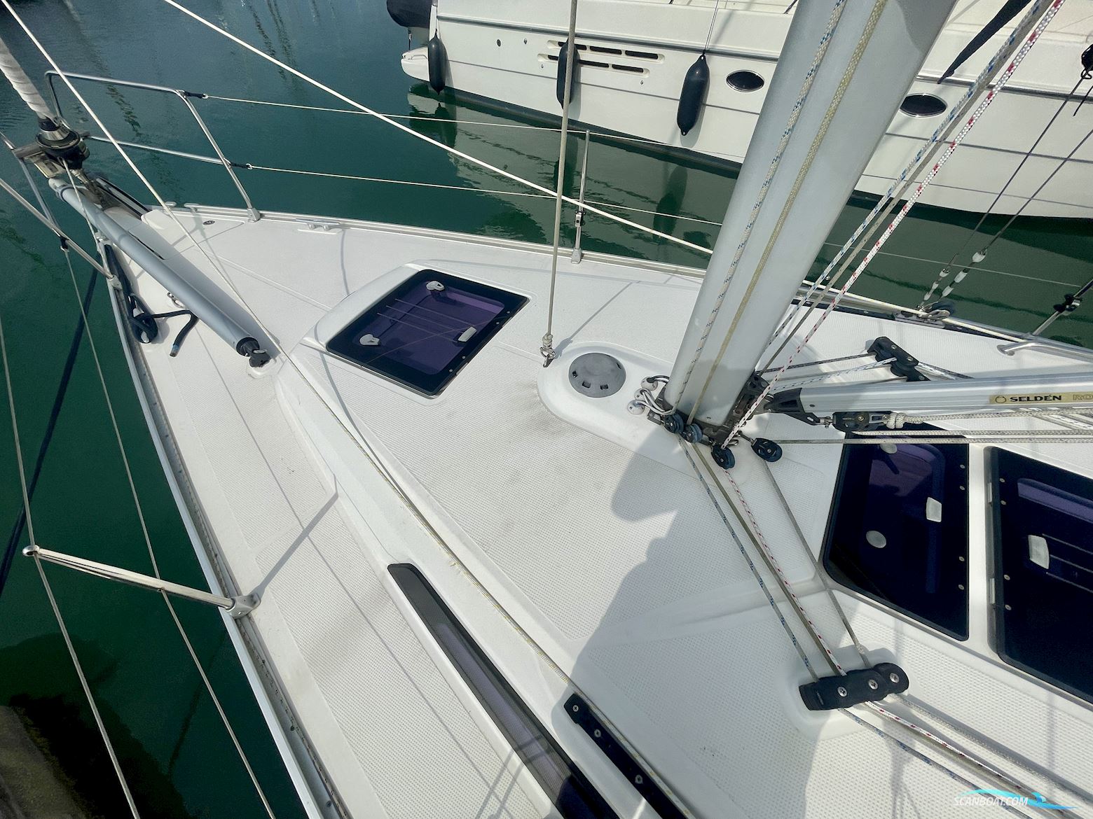 Bavaria Cruiser 33