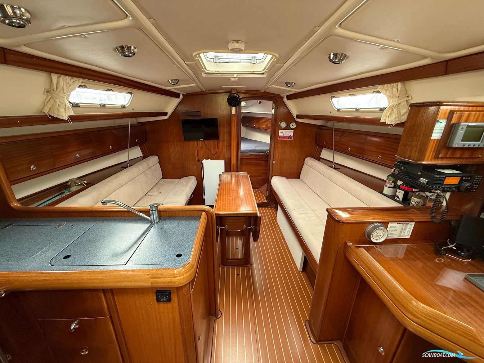 Bavaria Cruiser 36
