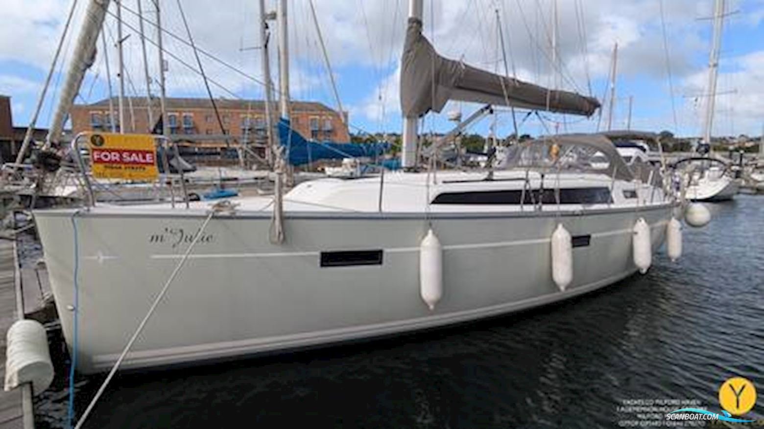 Bavaria Cruiser 37