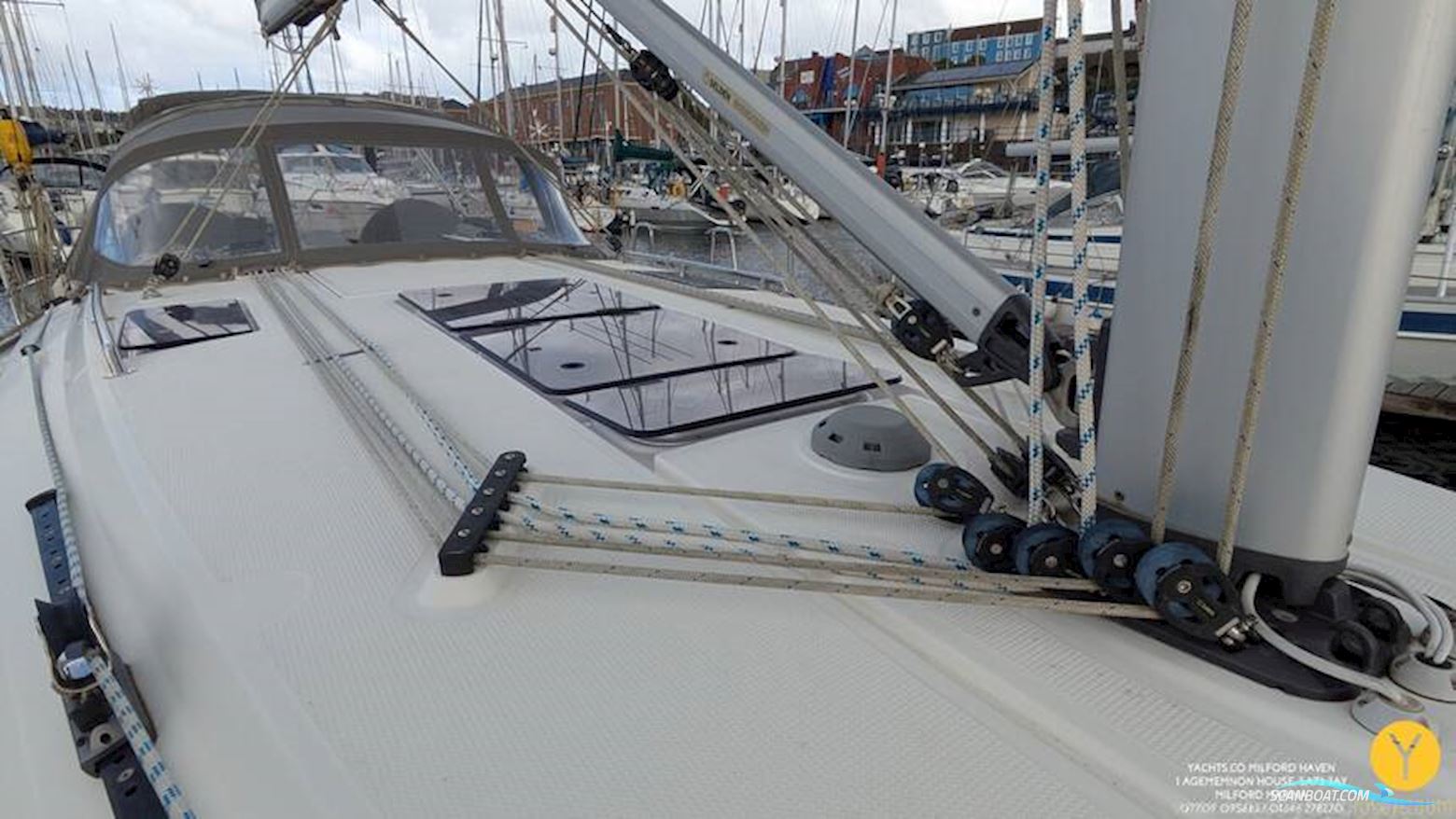 Bavaria Cruiser 37
