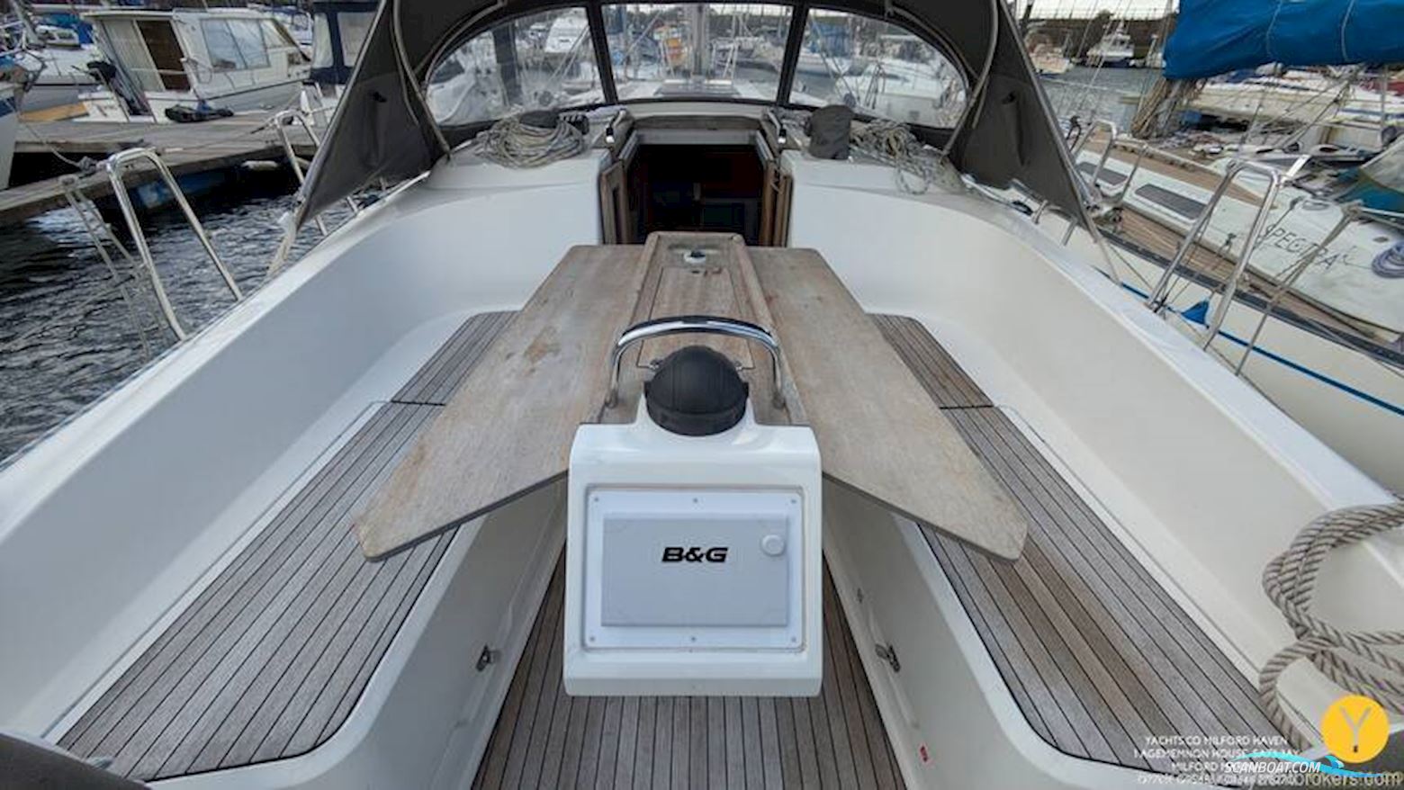 Bavaria Cruiser 37