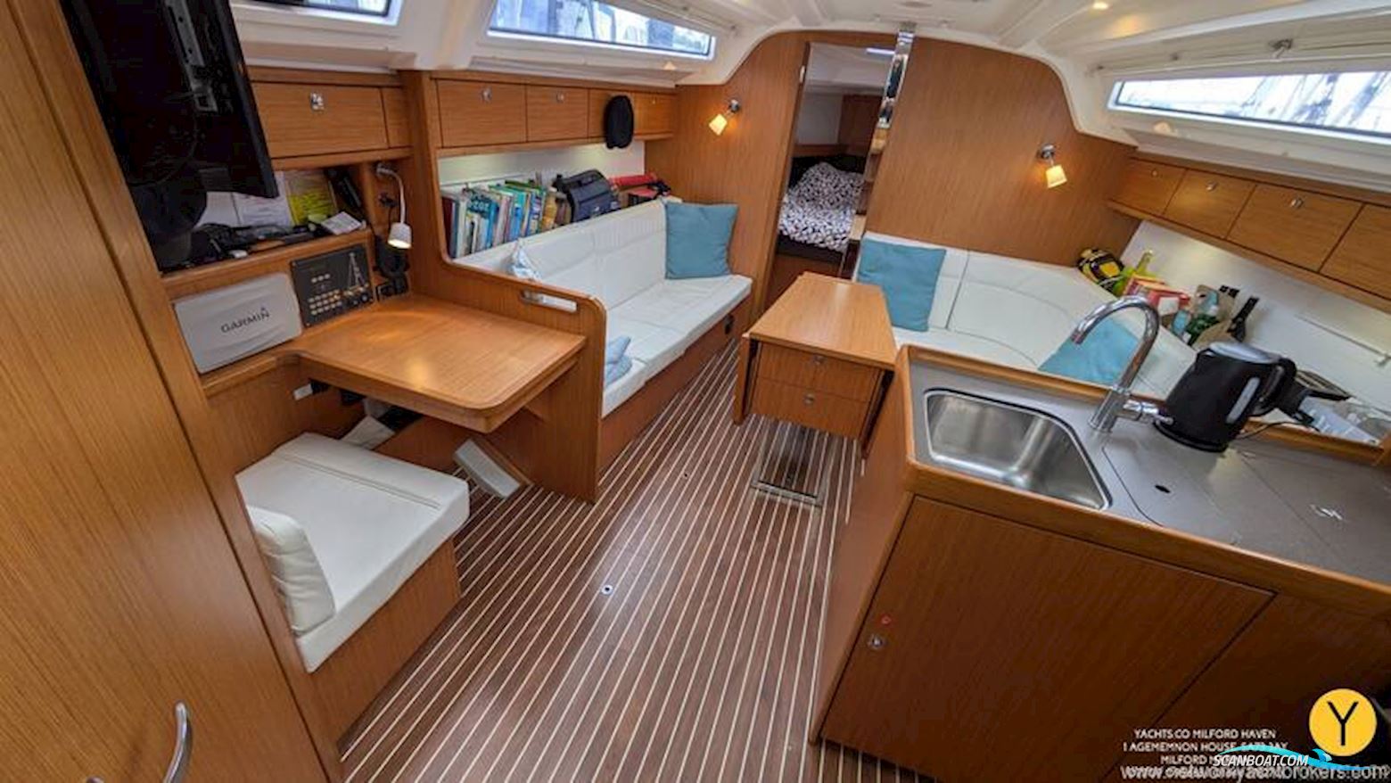 Bavaria Cruiser 37