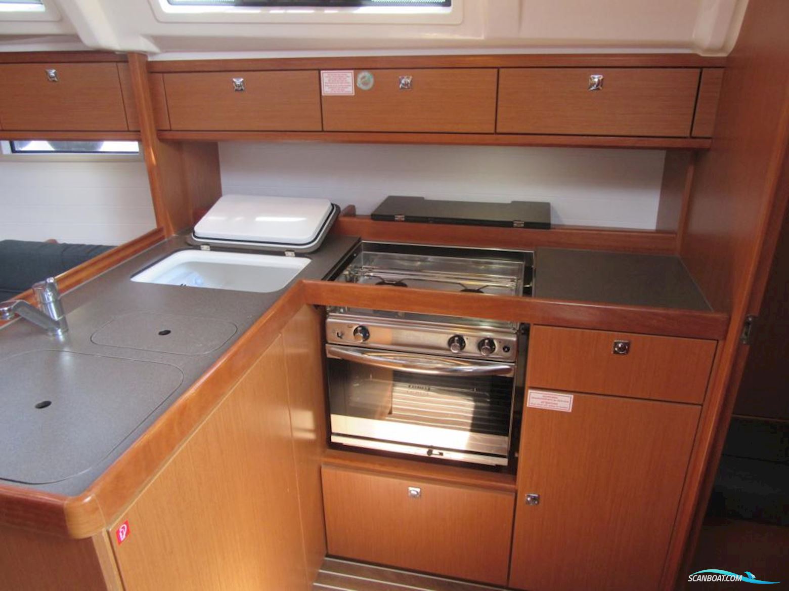 Bavaria Cruiser 37