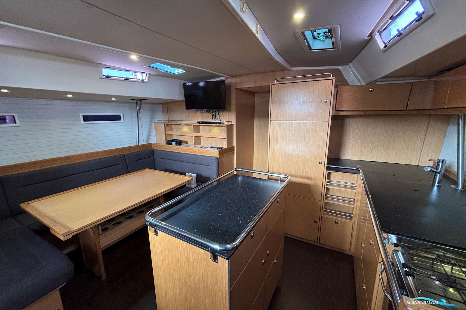 Bavaria Cruiser 55