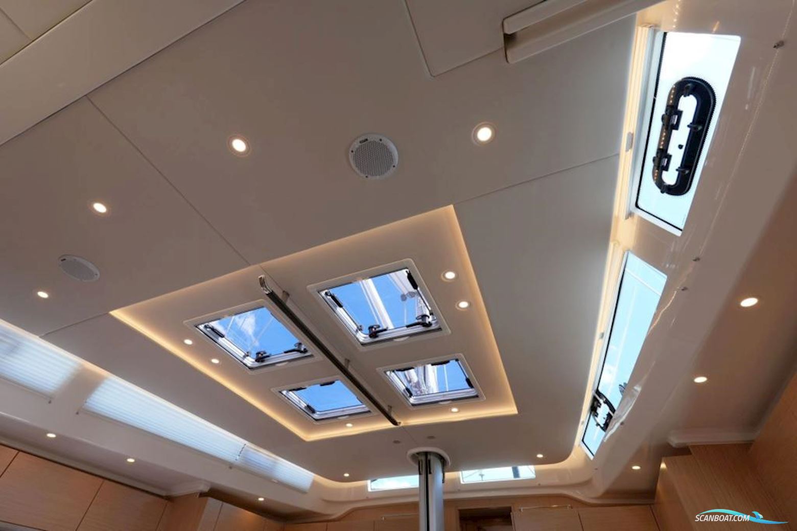 Bavaria Cruiser 57 Style