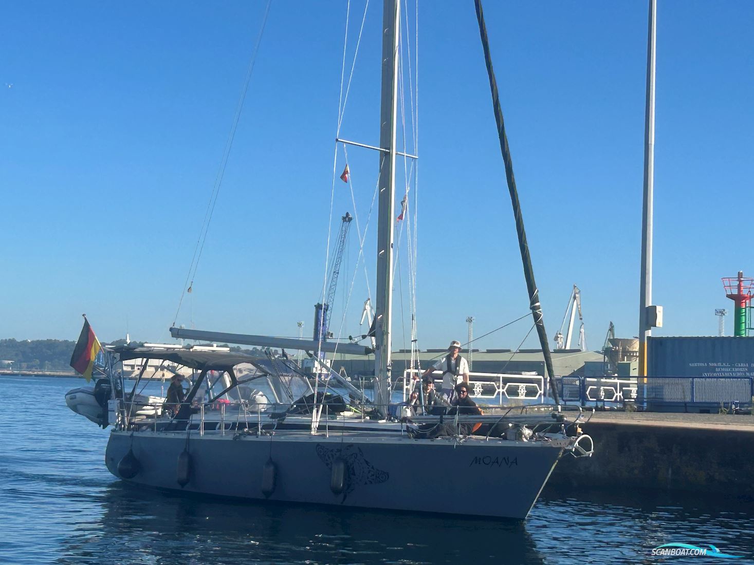 Bavaria Lagoon 390
