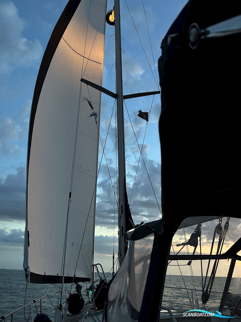 Bavaria Lagoon 390