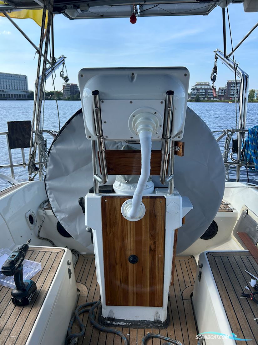 Bavaria Lagoon 390