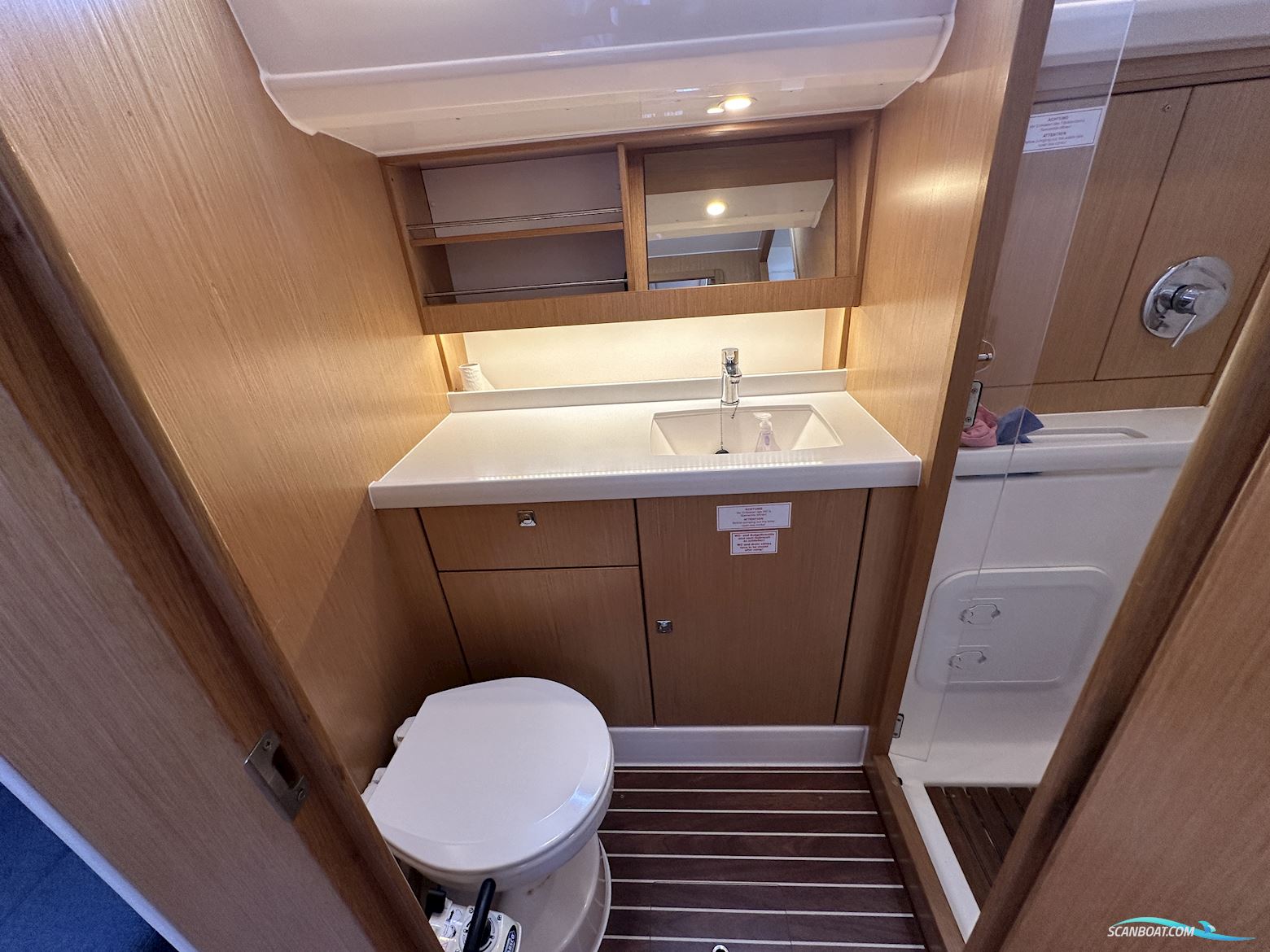 Bavaria Vision 42 Blue Edition