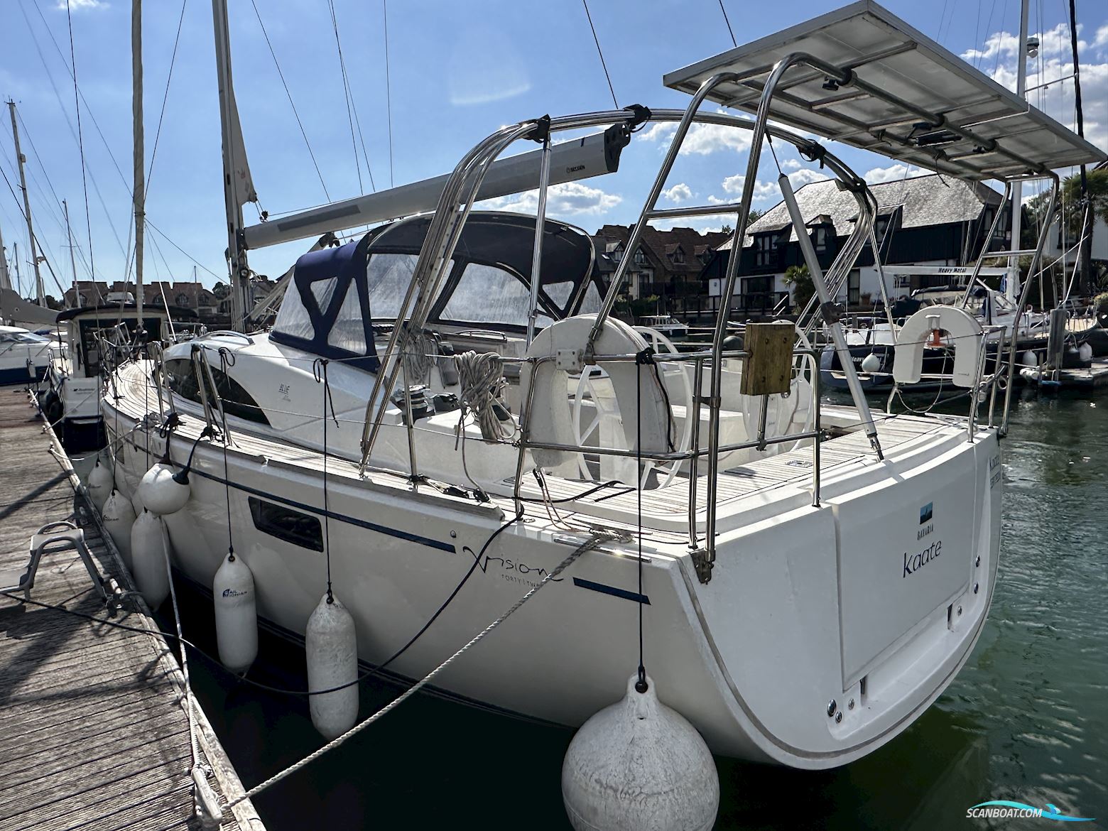 Bavaria Vision 42 Blue Edition