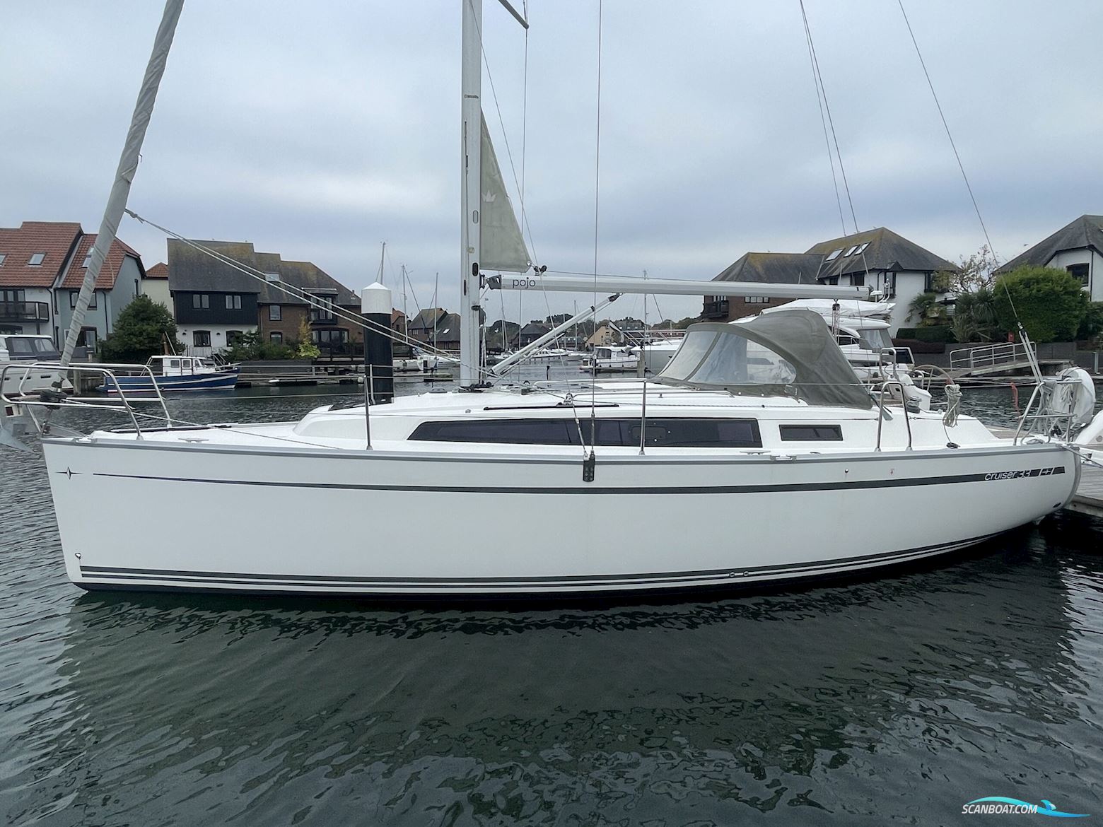 Bavaria Yachtbau Cruiser 33 Segelboot 2016, mit Volvo Penta motor, England