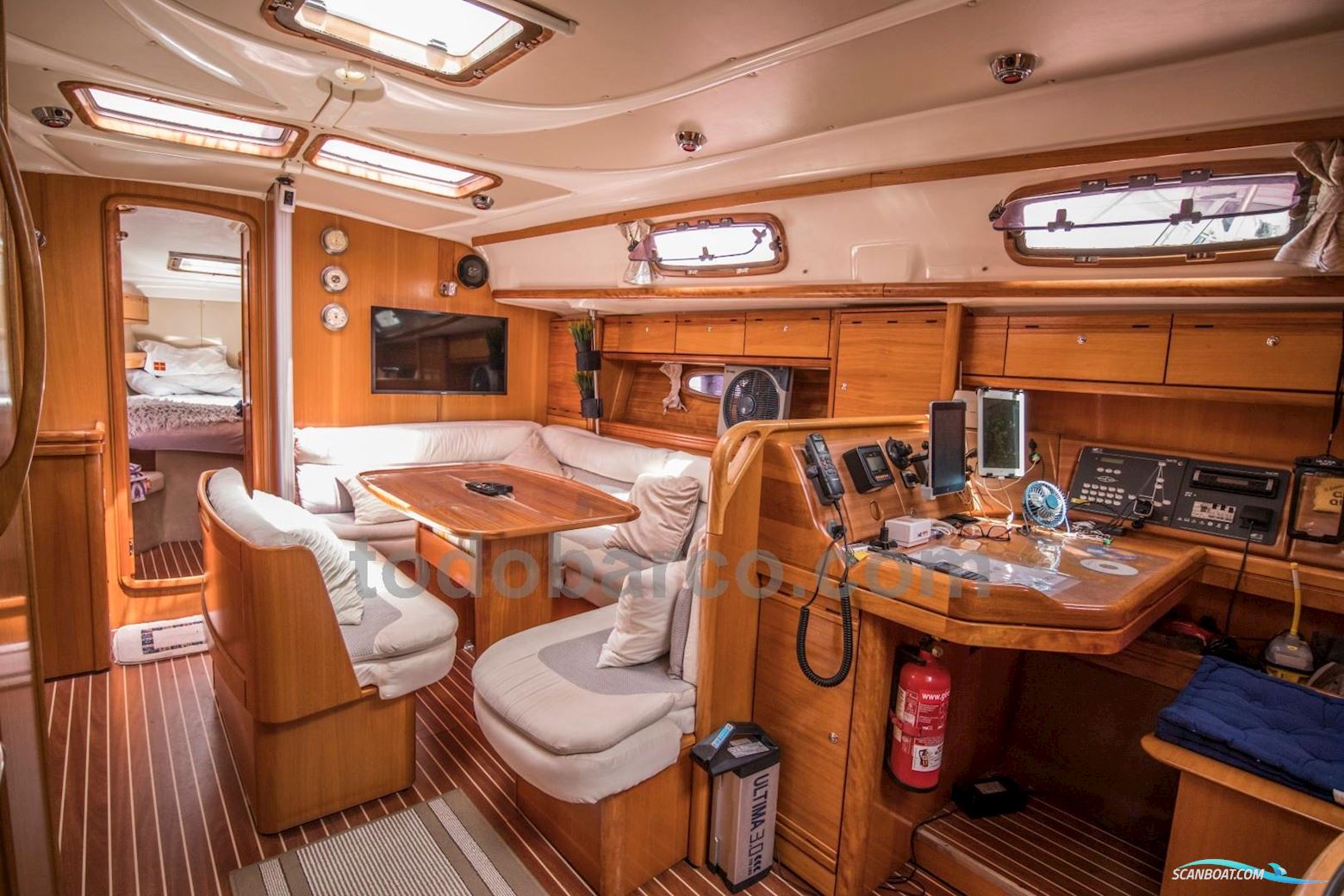 BAVARIA YACHTS 39 Cruiser