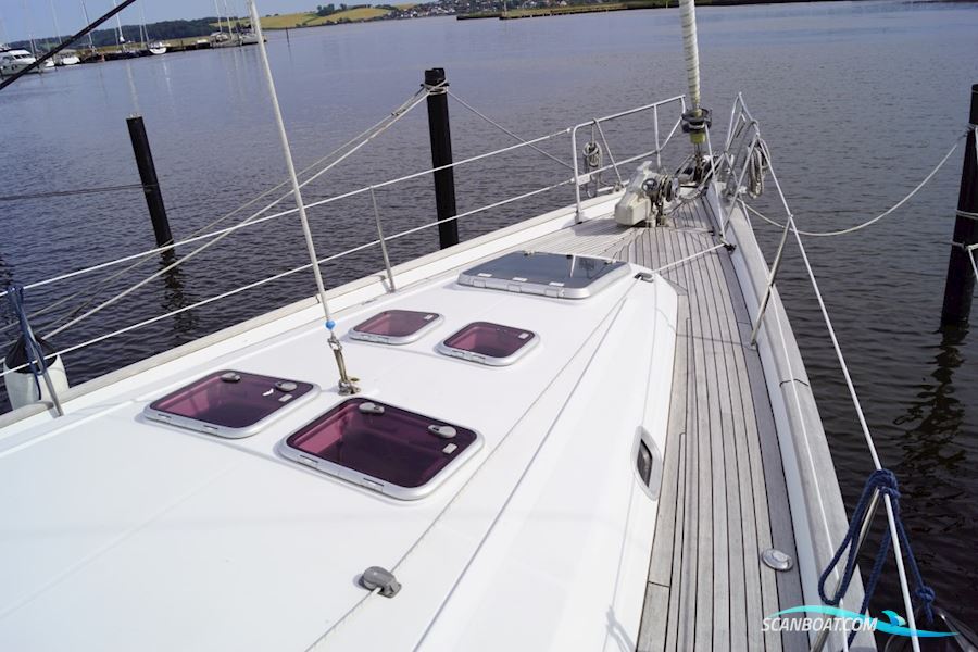Beneteau 50 - Custom Made Decksalon