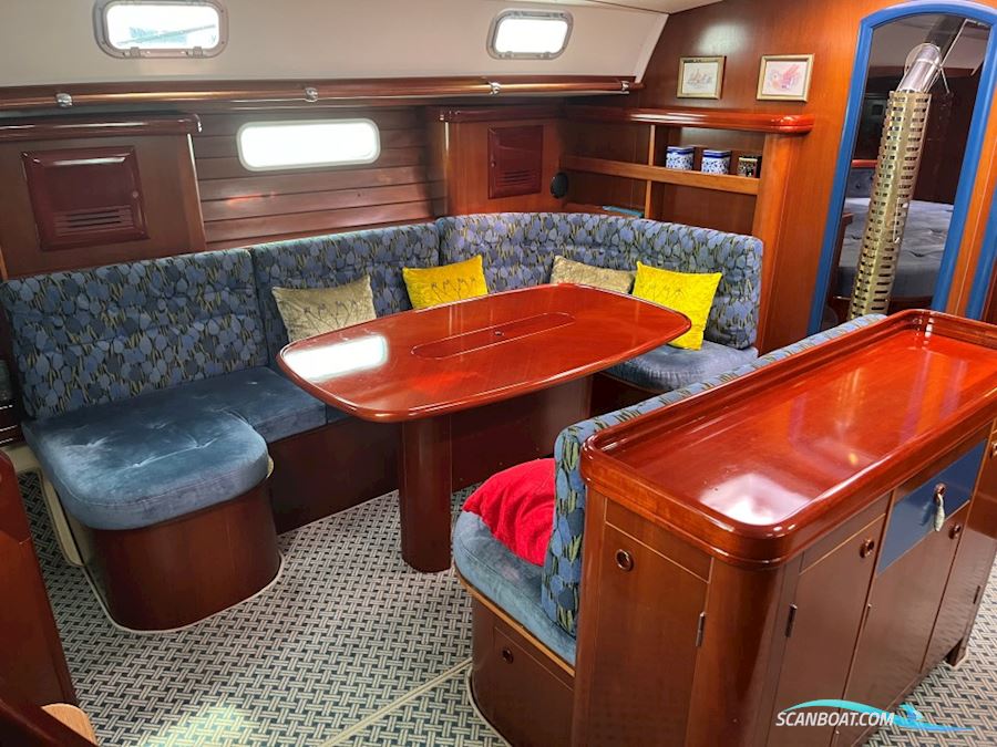 Beneteau 50 - Custom Made Decksalon