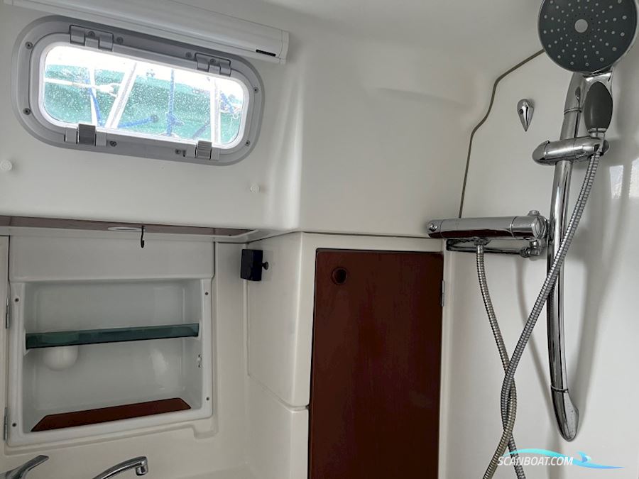 Beneteau 50 - Custom Made Decksalon