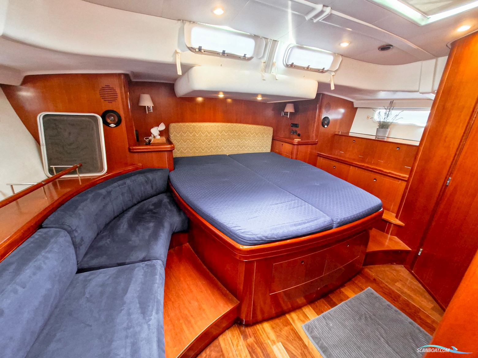 Beneteau 57