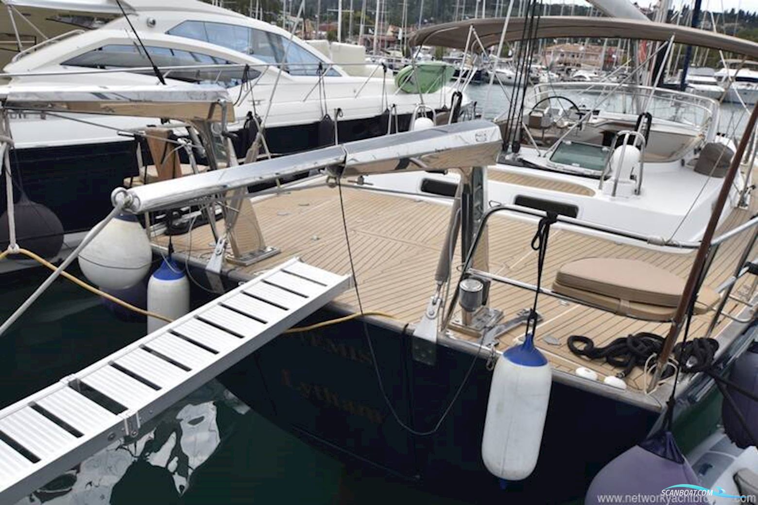 Beneteau 57