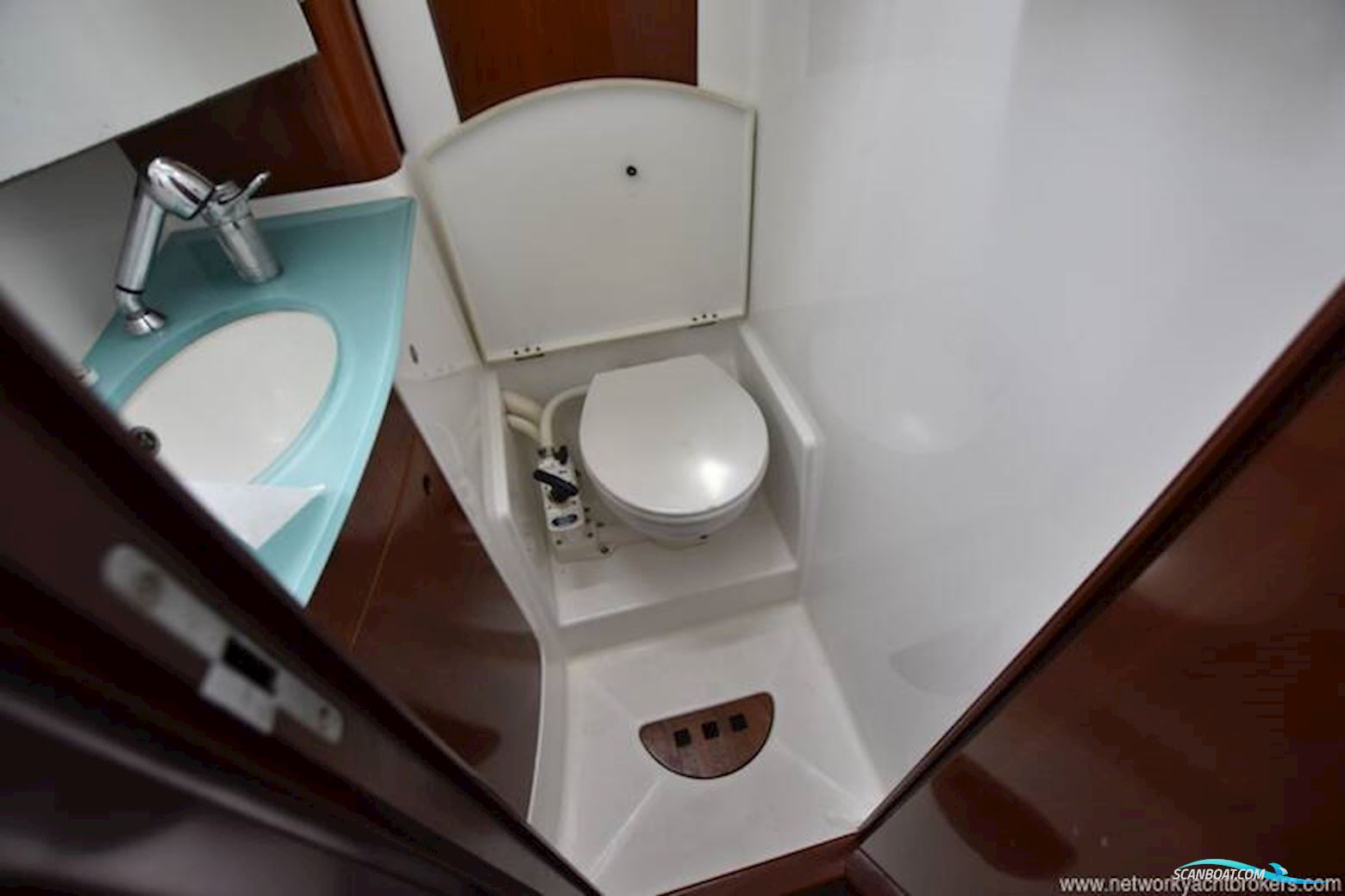 Beneteau 57