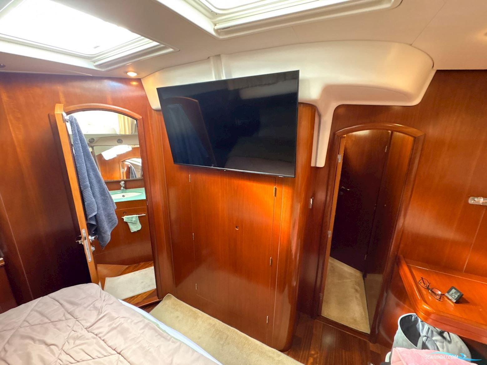 Beneteau 57