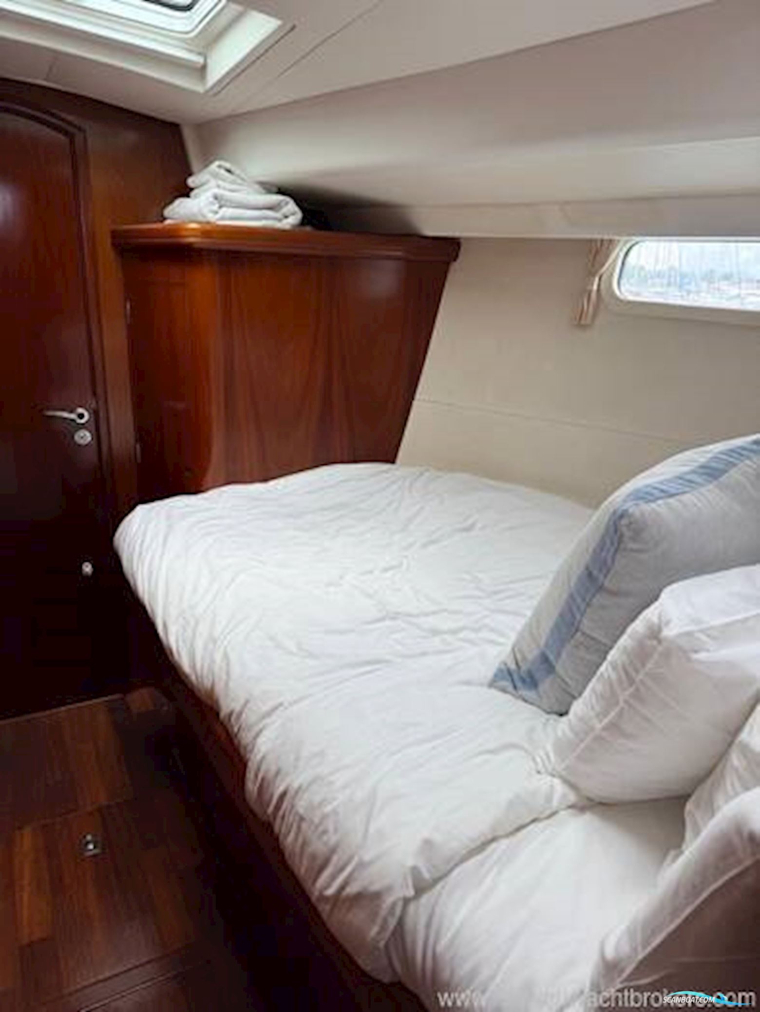 Beneteau 57