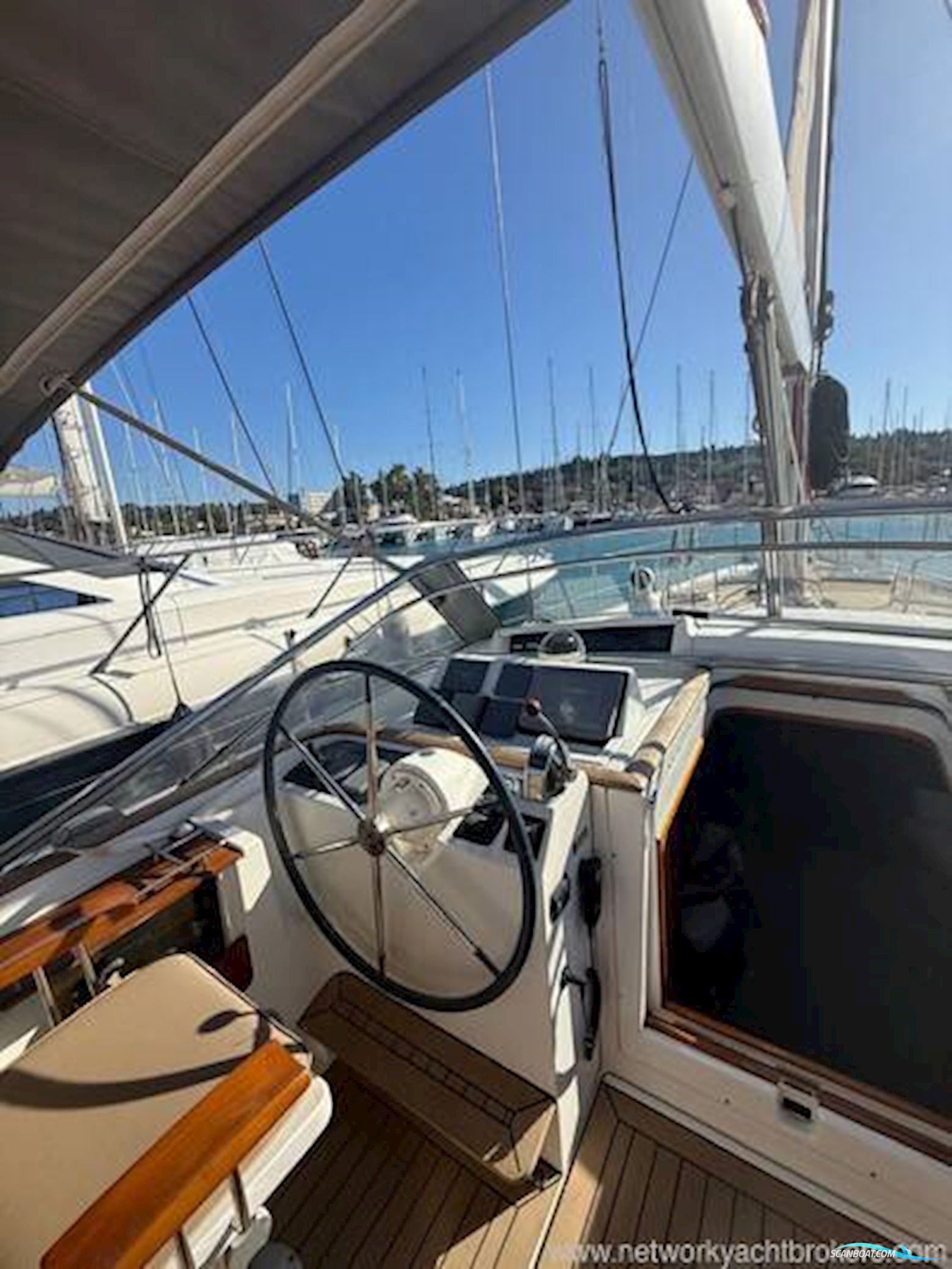 Beneteau 57