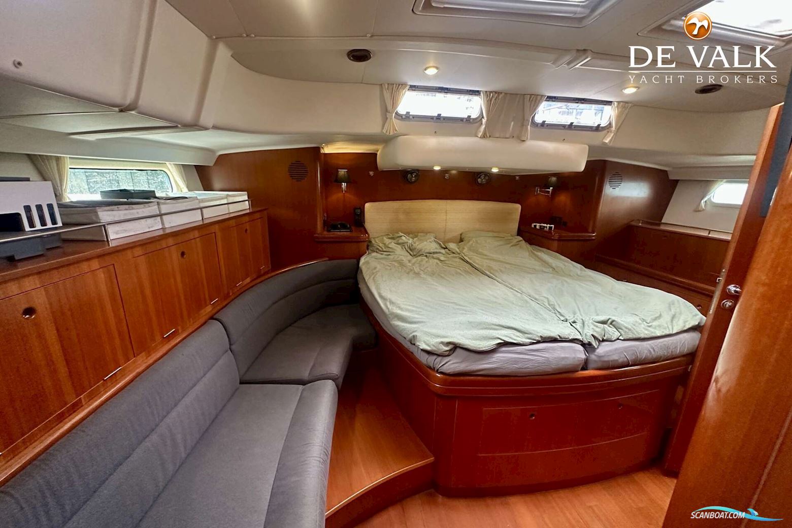 Beneteau 57
